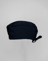 Schlichte, moderne OP Haube in klassischem Schwarz