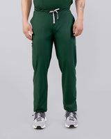 Funktionale Herrenhose in Tannengruen mit verstellbarem Hosenbein