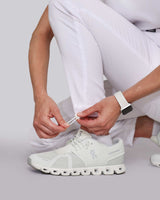 Medizinische Damen Schlupfhose mit längenverstellbarem Gummizug am Hosenende in weiß