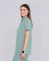Bequemer Damenkasack in mint mit elegantem Kragen und praktischen Taschen